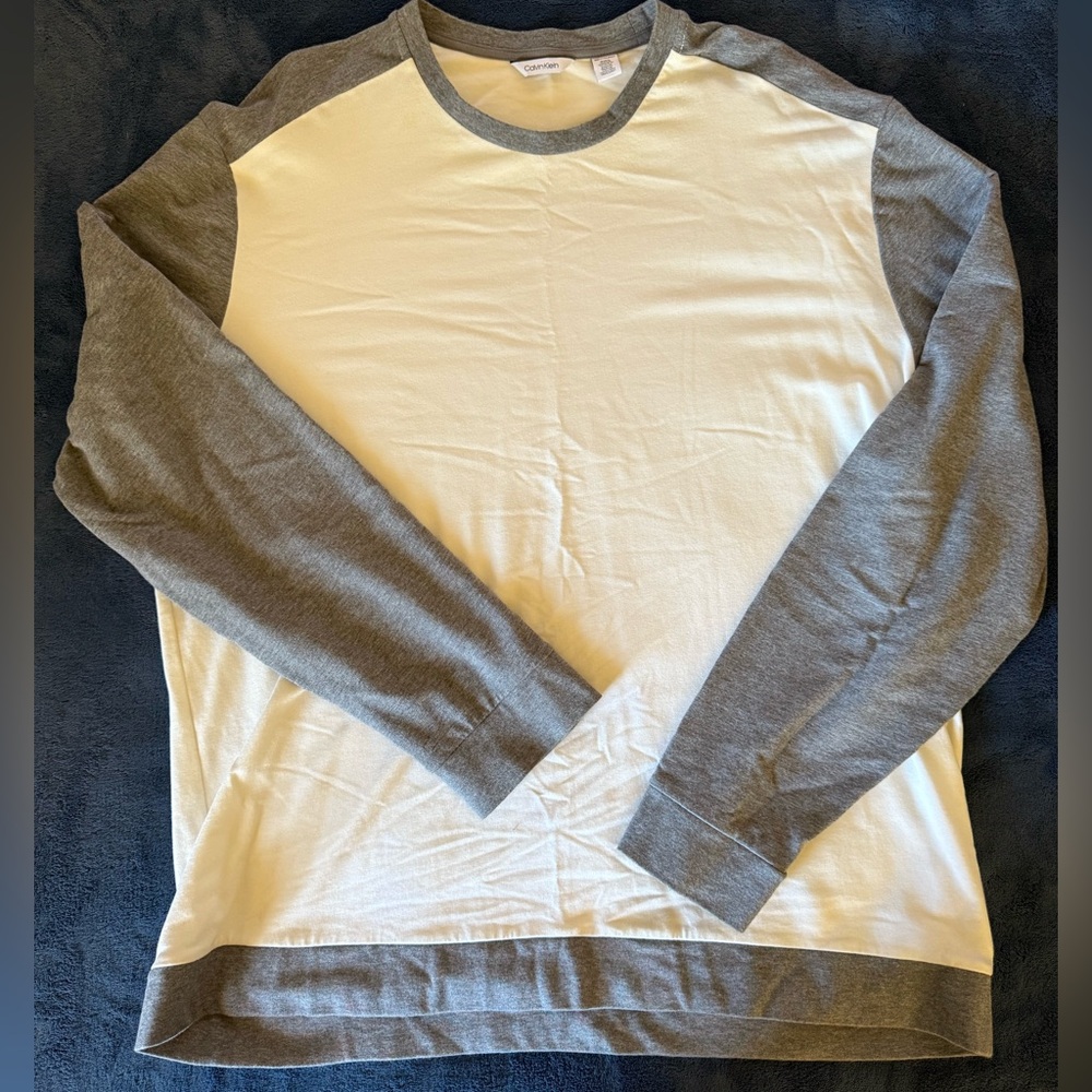 Calvin Klein 
Men's Gray and Cream Long Sleeve Shirt
